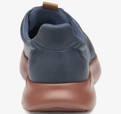 Amherst 2.0 Embossed U-Throat